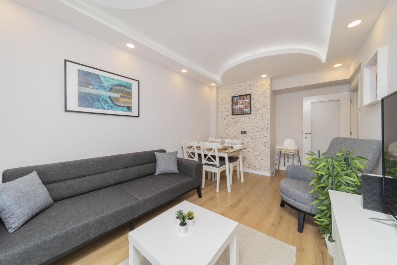 Fully Furnished Spacious Flat In Muratpasa Appartement Antalya